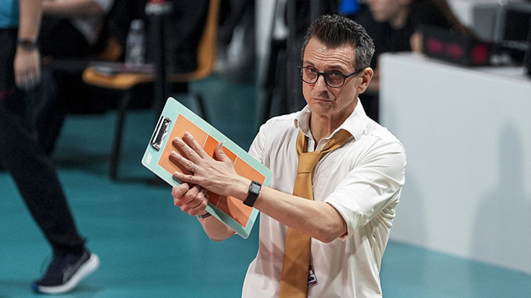 VakıfBanktan derbi galibiyeti sonrası Fenerbahçeye gönderme