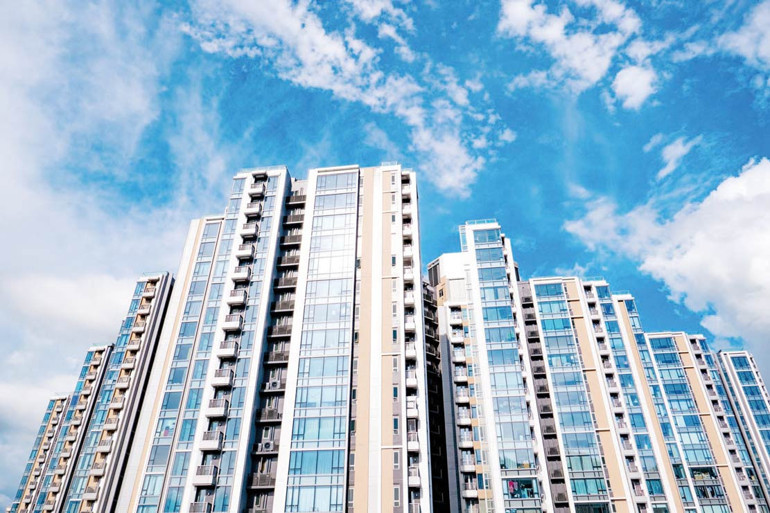 Müteahhitlerle yönetim kavgası