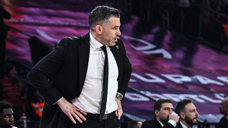 Fenerbahçeden kupa galibiyeti sonrası Beşiktaşa gönderme