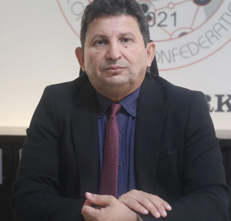 Çukura düşen tazminat alır