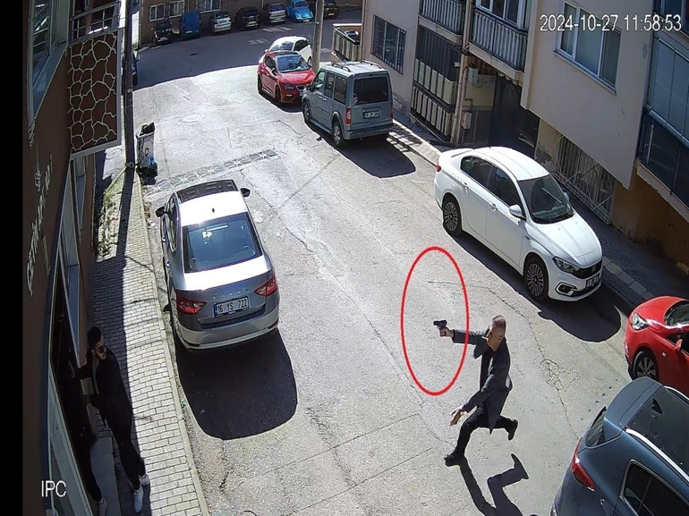 Eşini sokak ortasında katledip hakimi suçlamıştı Cani hakkında istenen ceza belli oldu