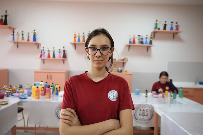 10 bin öğrenci haftada bir gün çömlek yapıyor