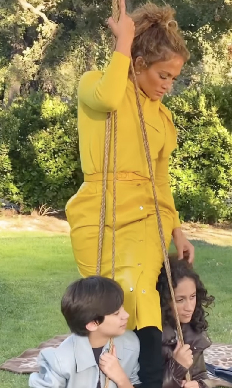  Biz hep üç kişiydik