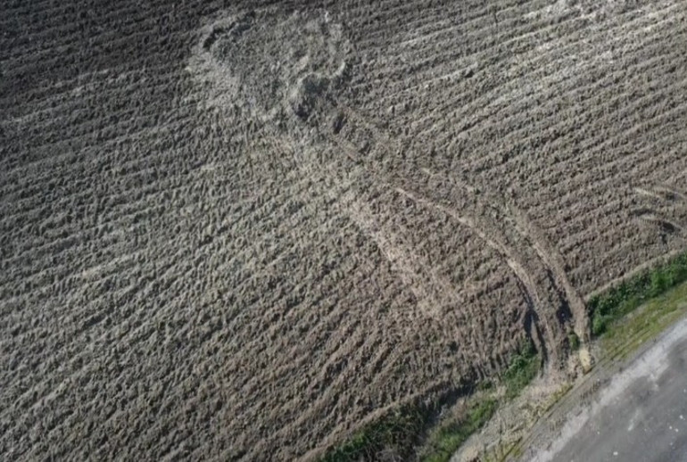İstanbulda korkunç cinayet Çinli iş insanı elleri ve ayakları bağlı toprağa gömülü bulundu... Kaçırıldığı anlar kamerada