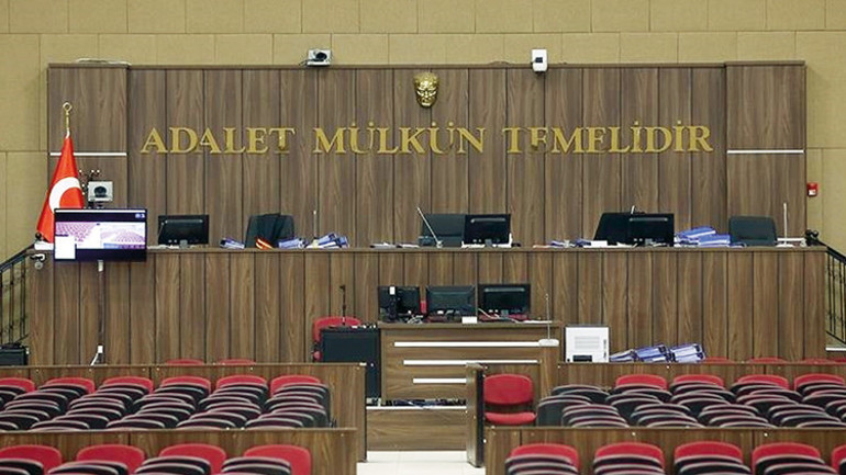 Eleştiri anonim cesaret değil, açık sorumluluk ister