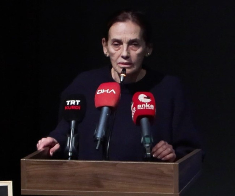 Usta oyuncu Ali Tutal son yolculuğuna uğurlandı Benim kuşağım artık böyle kayıplarla yaşamaya devam ediyor