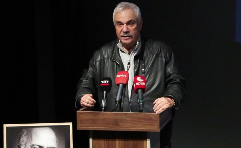 Usta oyuncu Ali Tutal son yolculuğuna uğurlandı Benim kuşağım artık böyle kayıplarla yaşamaya devam ediyor