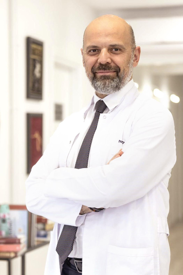 Uzmanlar uyardı: Gençlerde bel fıtığı artıyor