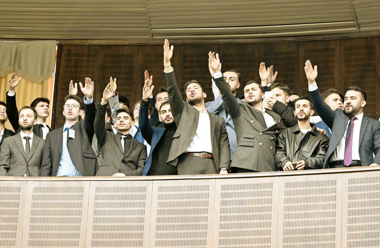 Erdoğan’dan ‘Laiklik Bildirisi’ne tepki: Noel süslemesinden rahatsız olmazlar