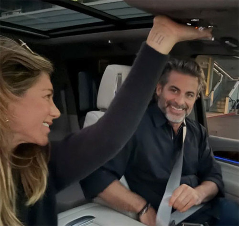 50 yaşından sonra sevgili buldu ama dostlar endişeli: Bu adam paranı yiyip bitirecek