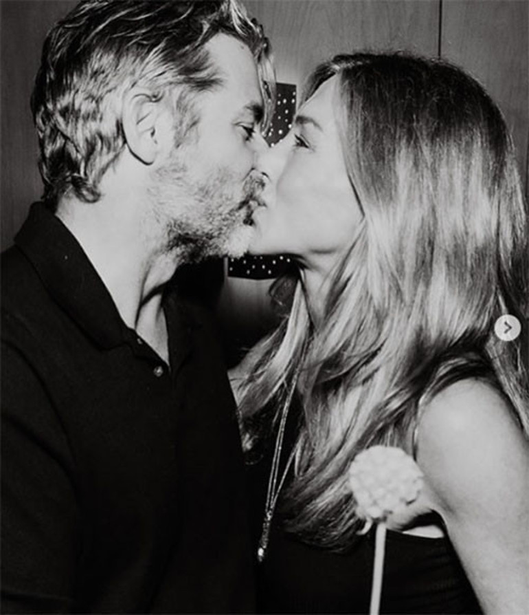 50 yaşından sonra sevgili buldu ama dostlar endişeli: Bu adam paranı yiyip bitirecek