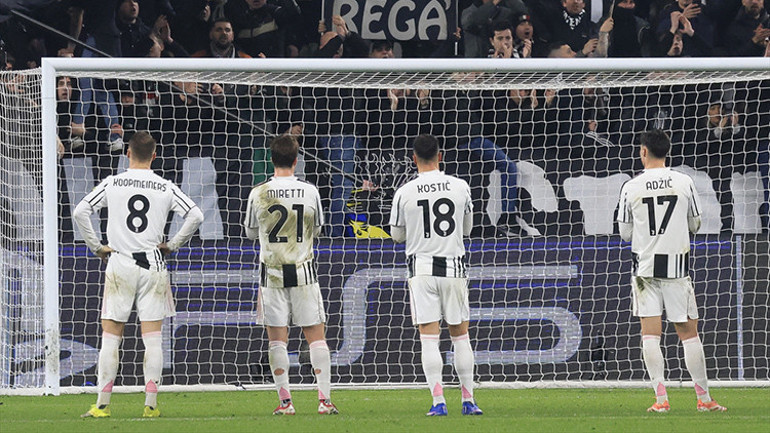 Galatasarayın tarihi Juventus maçı İtalyan manşetlerinde: Bu acı verici Mucizeye imza atıyordu