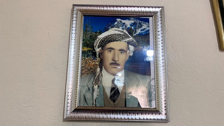 Kimliklerindeki bu yazı onları utandırıyor Bize bir çare bulun