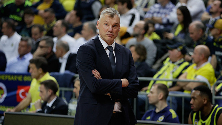 Fenerbahçe taraftarından skandal pankarta cevap