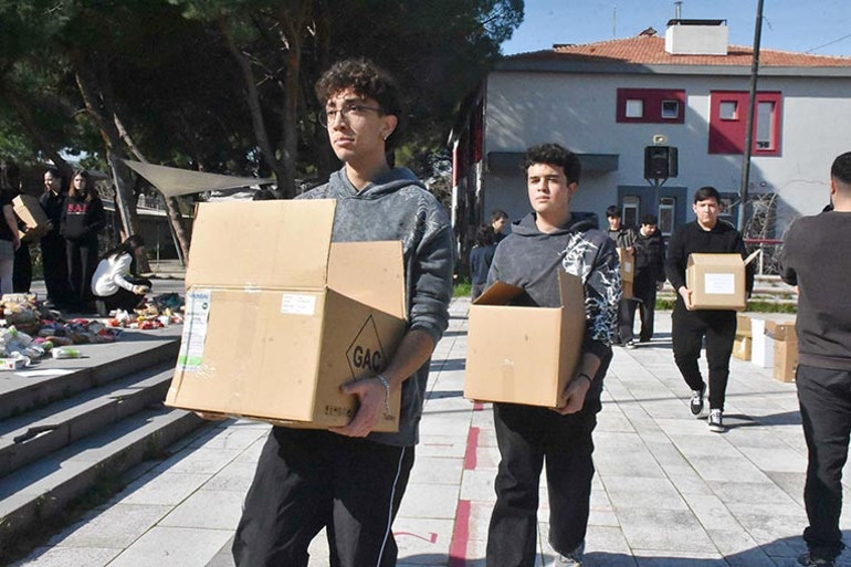 Yelda öğretmen ve öğrencilerinden iyilik hareketi
