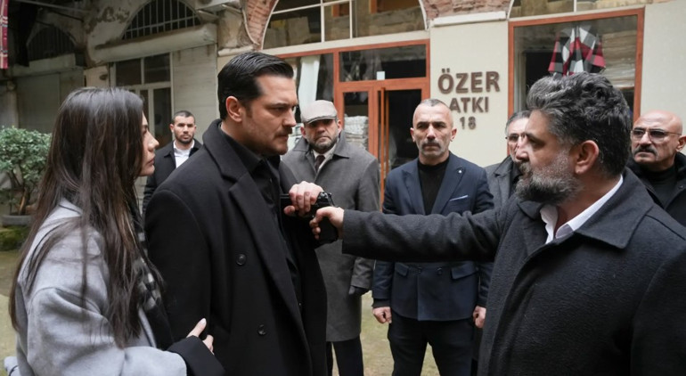  Nisan mı, Yetimler mi