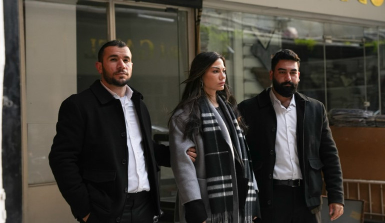  Nisan mı, Yetimler mi