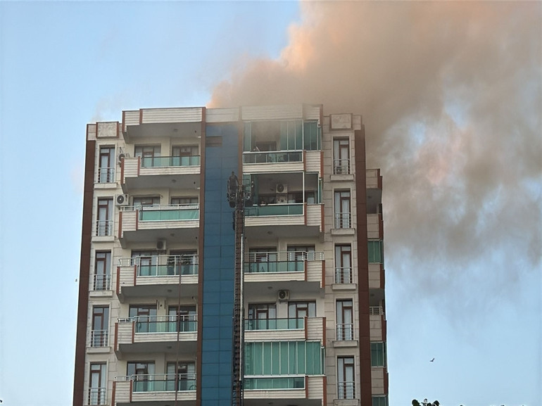 Anne ile 3 çocuğunun öldüğü yangına giden itfaiye aracının 54 metrelik merdiveni çalışmıyormuş