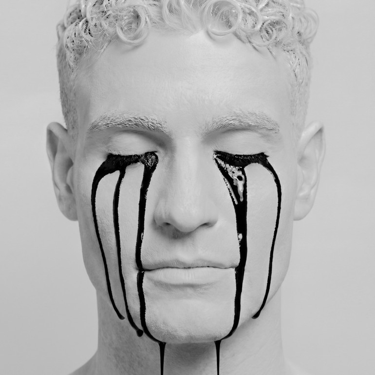 ‘Sevmiyorsan git konuş bence’