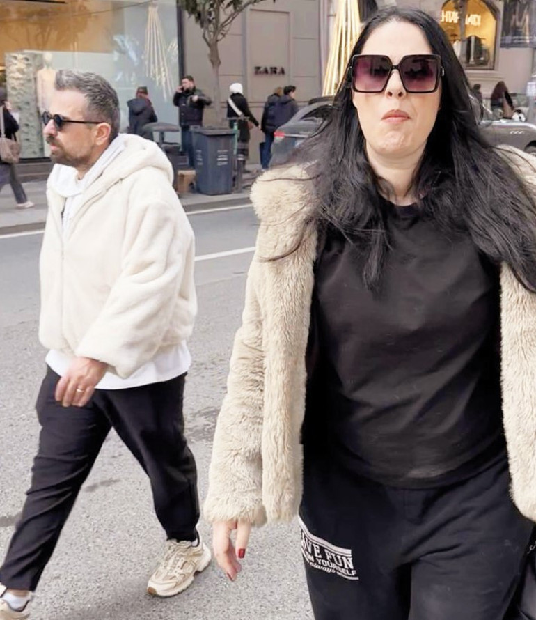 Sokakta gergin anlar... Aldatmalarından bahsediyorum Muhammet