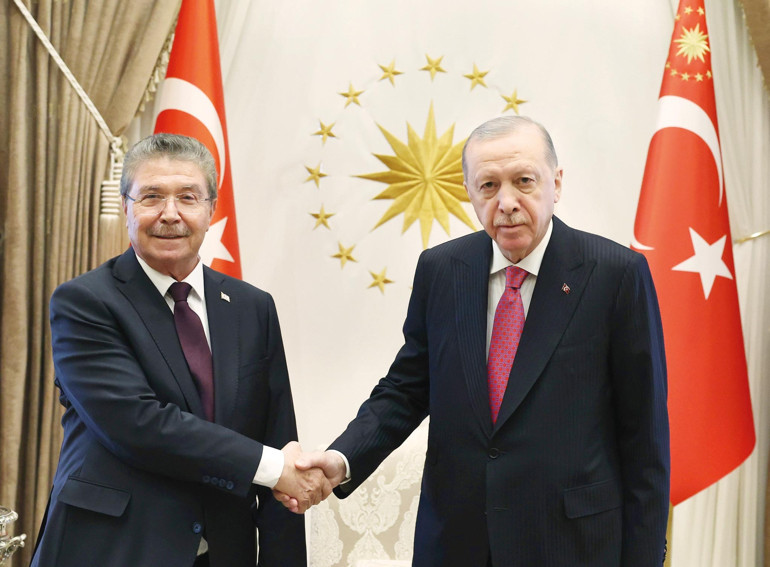 Gençlere seslendi: Küresel güç Türkiye için koşturacağız