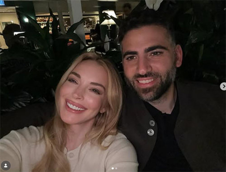 Neden kimse bana yardım etmiyor diye çırpınıyordu... Şöhret batağında boğulurken restoranda tanıştığı genç adam onu kötü hayatından çekip aldı