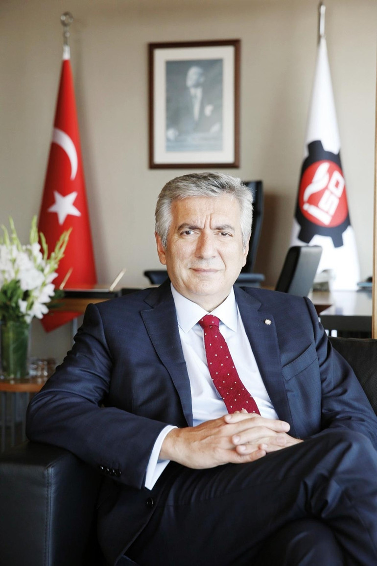 Bu gençler fabrikaya nasıl girer