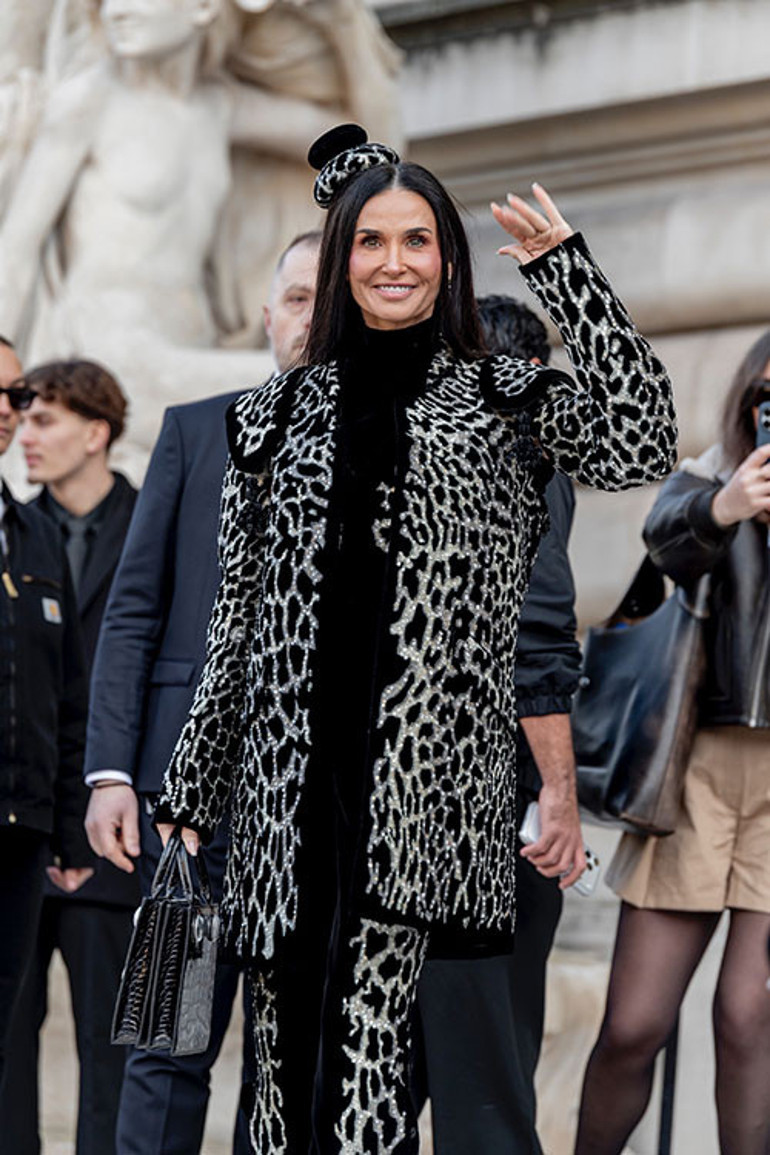  Çabuk söyle, kimsin sen