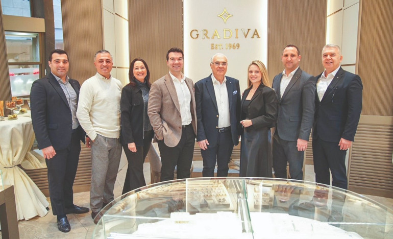 Gradiva Hilltown’da ‘çifte kutlama’