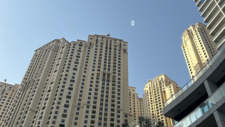 İki büyük patlama sesi duyduk