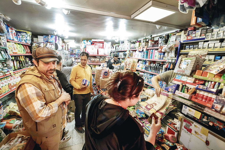 İran halkı can derdinde... Şimdi ne olacak