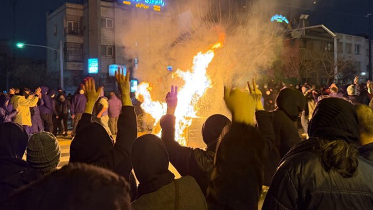 Hamaney nasıl öldürüldü: CIAin İrandaki casus ağı sürpriz saldırıyı mümkün kıldı