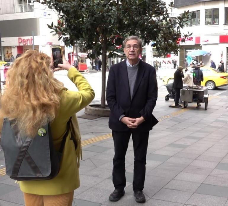 Nobel ödüllü yazar Orhan Pamuk: Şaşkınlık içindeyim