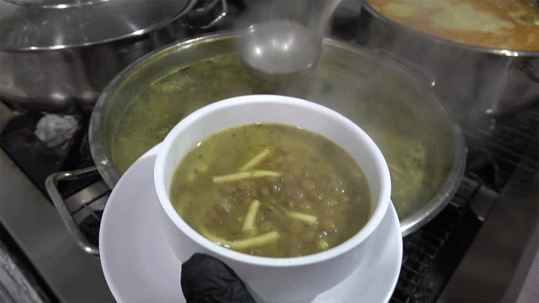 Usta şeflerden sakala çarpan çorbası tavsiyesi: Acıktırmaz, susatmaz