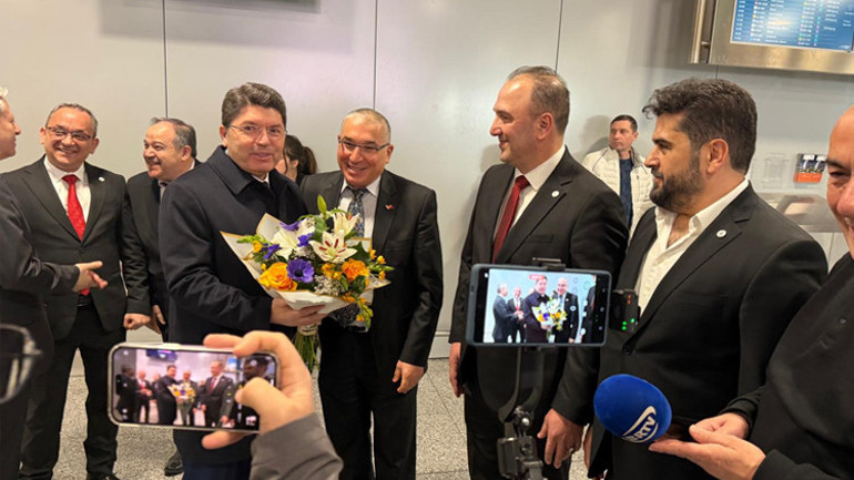 Yılmaz Tunç’un Göç Anıtı ziyareti