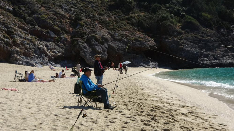Hava sıcaklığı 18 dereceye çıktı: Soluğu dünyanın en ünlü yerinde aldılar Herkesi buraya bekleriz