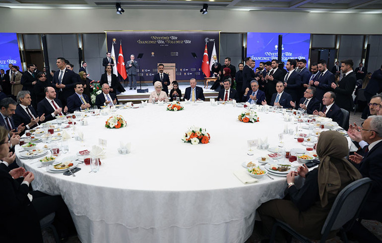 Son dakika... Cumhurbaşkanı Erdoğan: İran halkı kardeşimizdir, asırlardır barış içindeyiz