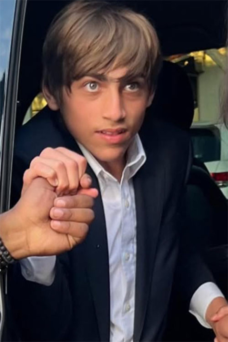  Ona Zavallı şey dediler... İçim burkuldu, o hepimizden daha mutlu