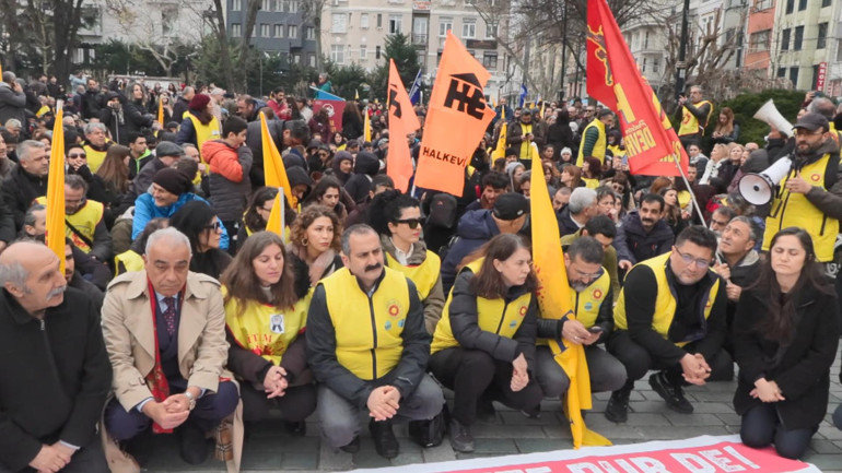 Öğrencisi tarafından öldürülen öğretmen Fatma Nur Çelik’ten geriye bu görüntüler kaldı: Dile kolay 20 senelik bir kayıt... Lise öğrencisi tutuklandı