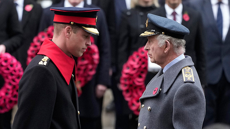 Krallığını çoktan ilan etti… Şimdiden saray içinde saray kurmuş