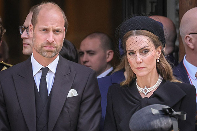 Krallığını çoktan ilan etti… Şimdiden saray içinde saray kurmuş