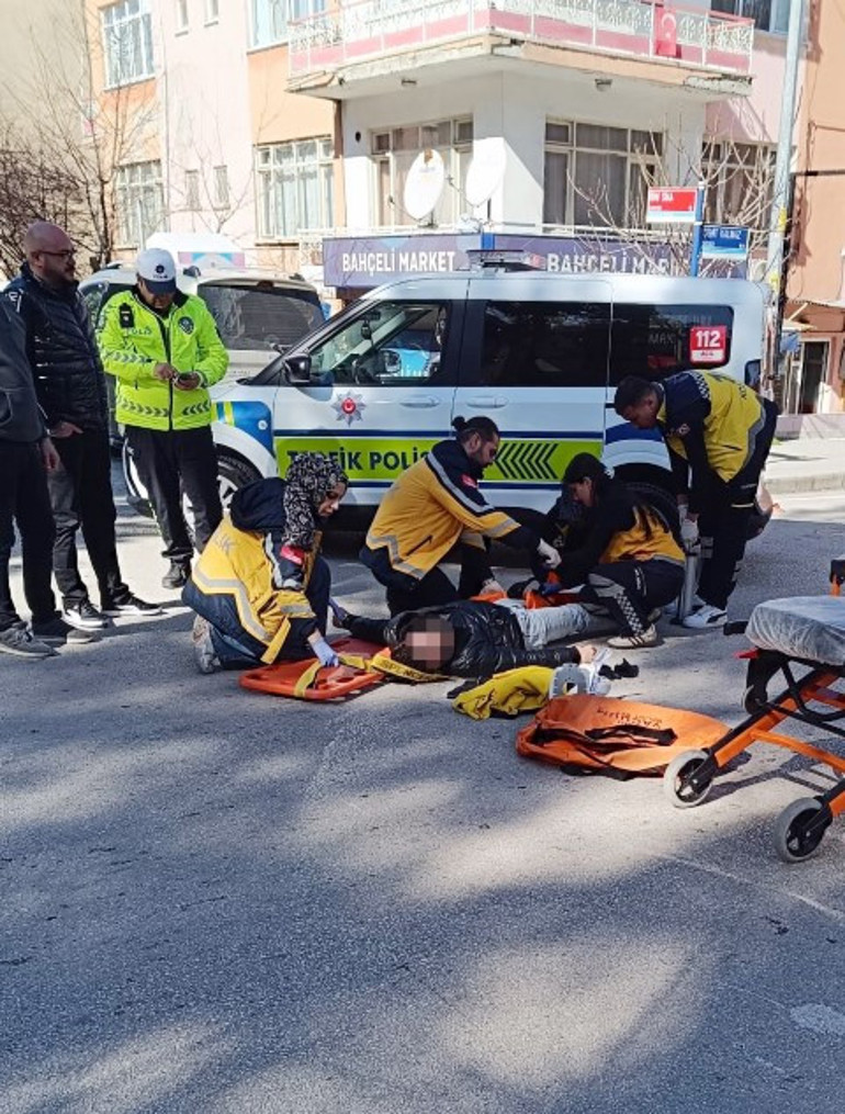 Plakayı bezle kapattı, polisten kaçtı: Motosikletli genç hayatını kaybetti