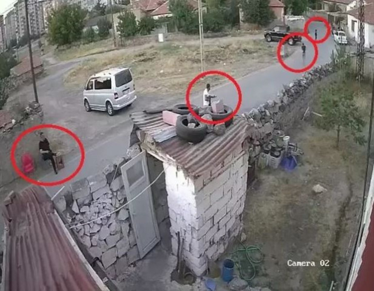 Cezaevine teslim oldu