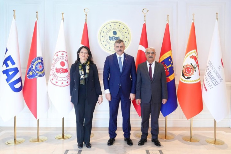 Bakan Çiftçi ile Bakan Gürlek, DEM Partili Buldan ve Sancar ile görüştü