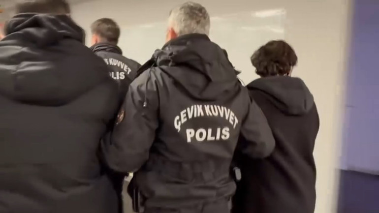  Şişlideki ofislerinde gözaltına alındılar