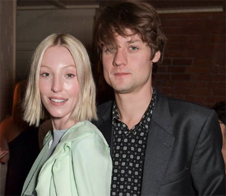 Tam 43 yıldır karısından başka kimseyi sevmedi... 82 yaşında bambaşka bir bebek mutluluğu... Kime nasip olur böylesi