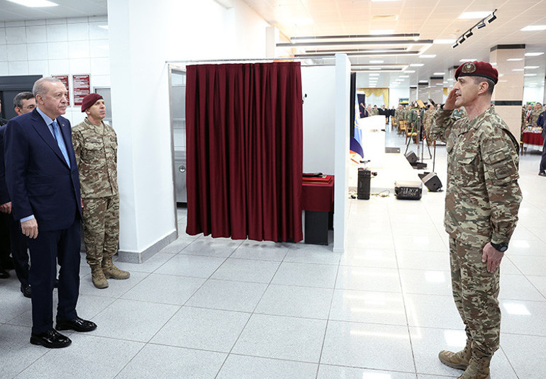 Son dakika… Cumhurbaşkanı Erdoğandan düşürülen füze uyarısı: Bir daha aynı olay yaşanmasın diye uyarılarımızı en net şekilde yapıyoruz