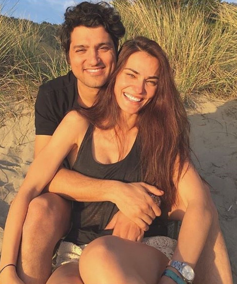 12 yıllık evlilik bitti Oyuncu Saadet Işıl Aksoy ve Pamir Kıraner boşandı