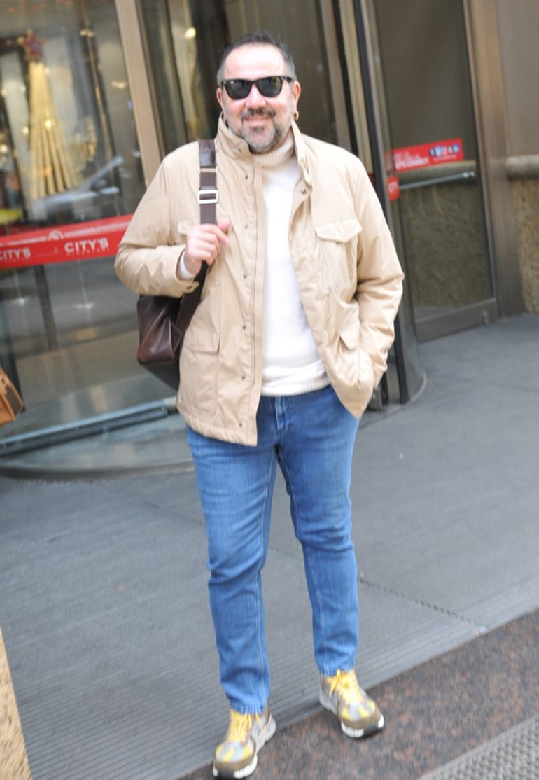 Ata Demirer: Kıyafetlerimi bağışlıyorum