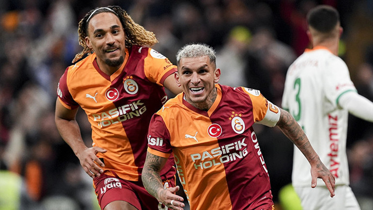 Galatasarayın yıldızı Torreiradan ayrılık iddialarına cevap